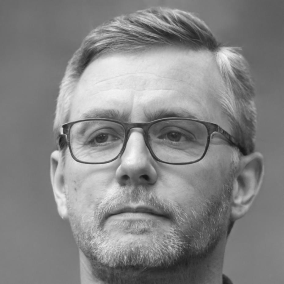 Portrait of Darien Vesely, lead video editing instructor